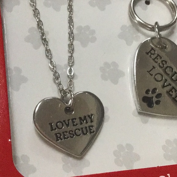 Pet&Me Silver Heart Love My Rescue Necklace & Collar Charm Set NWT - Picture 10 of 10